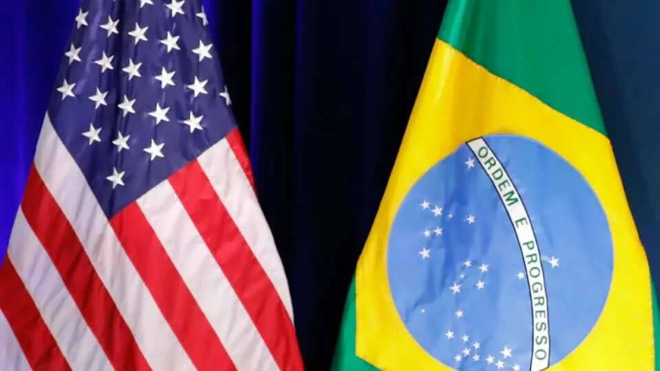 Governo brasileiro reage a tarifa de 25% dos EUA e anuncia acionamento da Lei de Reciprocidade